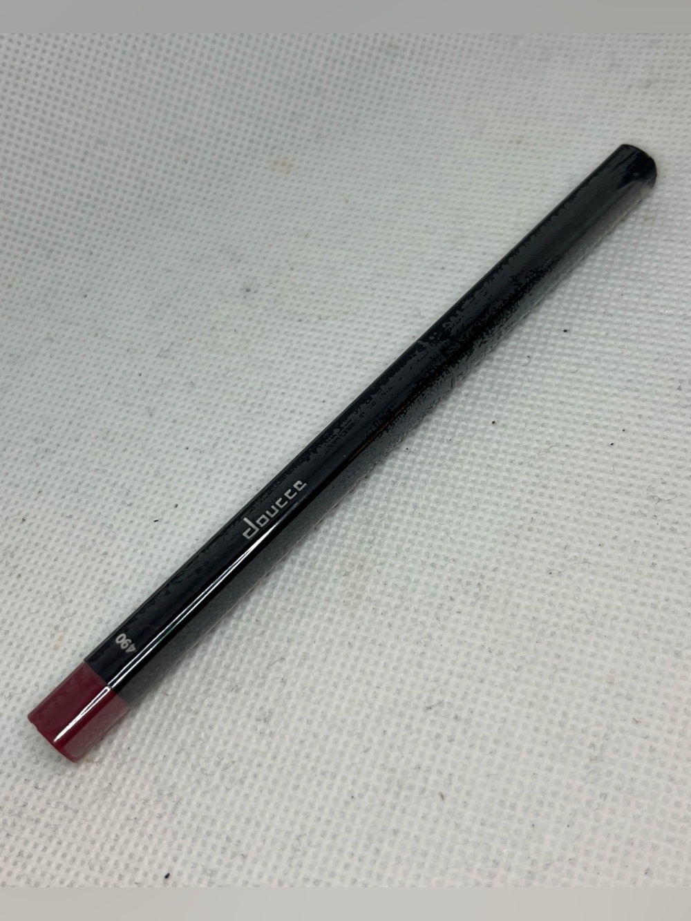 doucce Lip Definer Twist 490